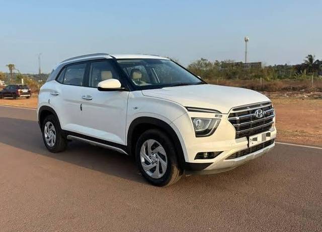 https://images10.gaadi.com/usedcar_image/4628399/original/processed_5f73b8e1-97ca-46df-b514-eb33eee3c2d5.jpeg?imwidth=6400