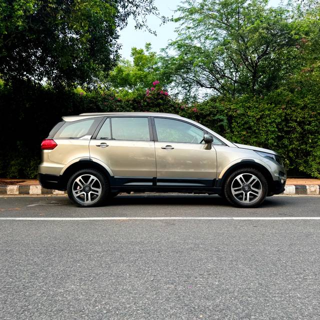 https://images10.gaadi.com/usedcar_image/4628404/original/8ebffd796769398006ca979814c588a3.jpg?imwidth=6401