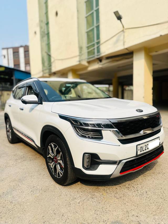 https://images10.gaadi.com/usedcar_image/4628411/original/processed_7fbc9034f5c141c64b3618b854570df2.jpg?imwidth=6400