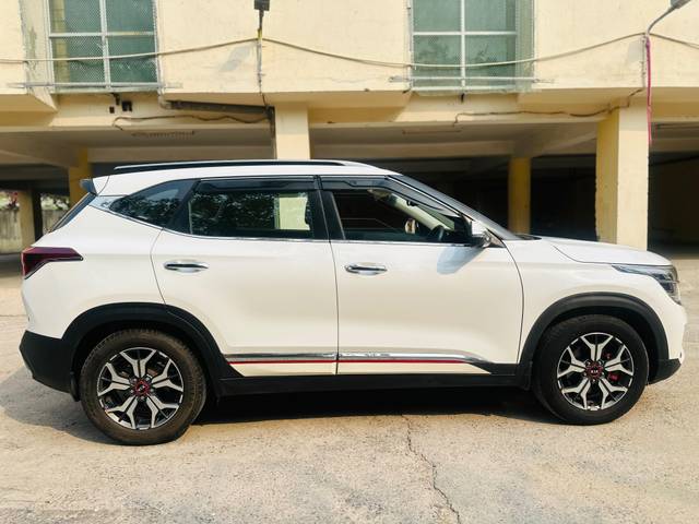 https://images10.gaadi.com/usedcar_image/4628411/original/processed_fc7c3a627785d1ec55ee8fa0559140cb.jpg?imwidth=6401