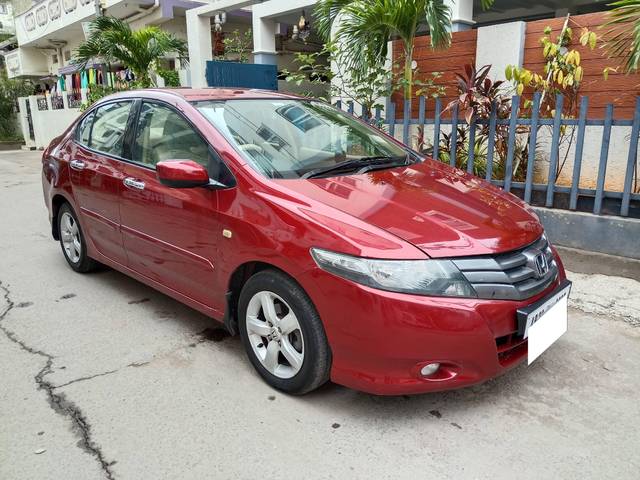 https://images10.gaadi.com/usedcar_image/4628457/original/processed_deda0198f903de9160159913de8a861d.jpg?imwidth=6400