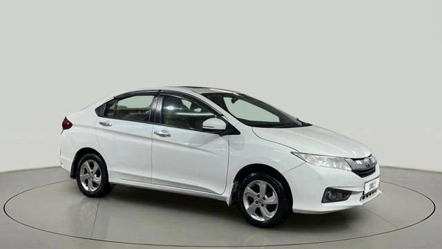 https://images10.gaadi.com/usedcar_image/4628458/original/1bbd6976cf7ff595e8edadb5973b4e27.jpg?imwidth=6400