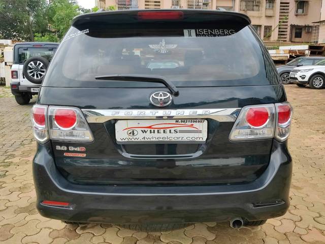 https://images10.gaadi.com/usedcar_image/4628461/original/processed_182eb1bd2cb0cccd88d599126b68a069.jpeg?imwidth=6401