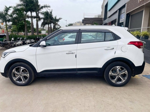 Second-hand 2018 Hyundai Creta 1.6 CRDi SX Option for sale in Rajkot-4