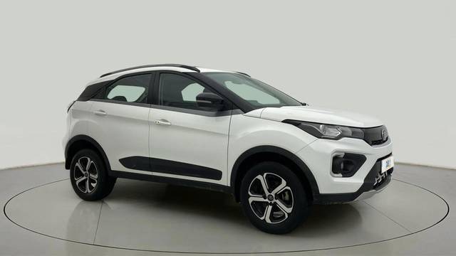https://images10.gaadi.com/usedcar_image/4628483/original/e630717a82731888be13d641949bef58.jpg?imwidth=6400