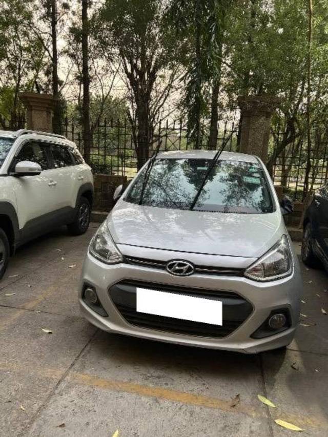 https://images10.gaadi.com/usedcar_image/4628511/original/processed_aa71f7c4-4570-4c7f-a841-896c864b0ca8.jpeg?imwidth=6401