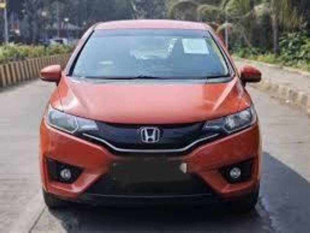 https://images10.gaadi.com/usedcar_image/4628524/original/processed_a5044a00-d618-41ce-a688-92d1e1749491.jpg?imwidth=6400