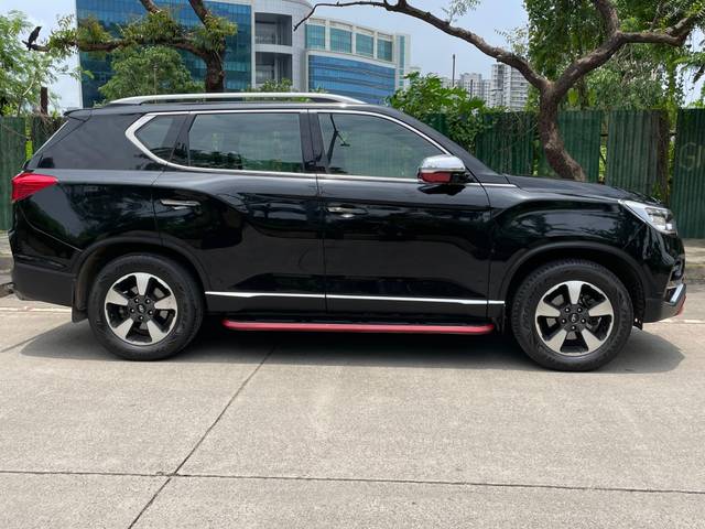 https://images10.gaadi.com/usedcar_image/4628547/original/5cb3b5af76f9e337c2b239fe729b3315.jpg?imwidth=6401