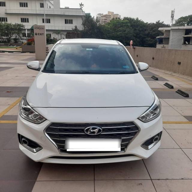 https://images10.gaadi.com/usedcar_image/4628602/original/processed_bff63e0fbcbfd689e484c96b34244270.jpeg?imwidth=6401