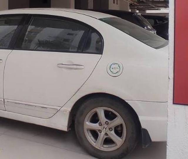 https://images10.gaadi.com/usedcar_image/4628603/original/processed_cc83ab6a-17e9-4a37-97da-3270ec5ca67a.jpg?imwidth=6401