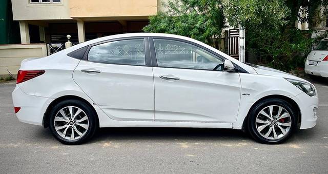 https://images10.gaadi.com/usedcar_image/4628609/original/processed_80e960e259fa00c9ac5093385c275ba3.jpg?imwidth=6401