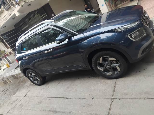 https://images10.gaadi.com/usedcar_image/4628626/original/ee56226cb710cea8827a085d1727a74a.jpg?imwidth=6401