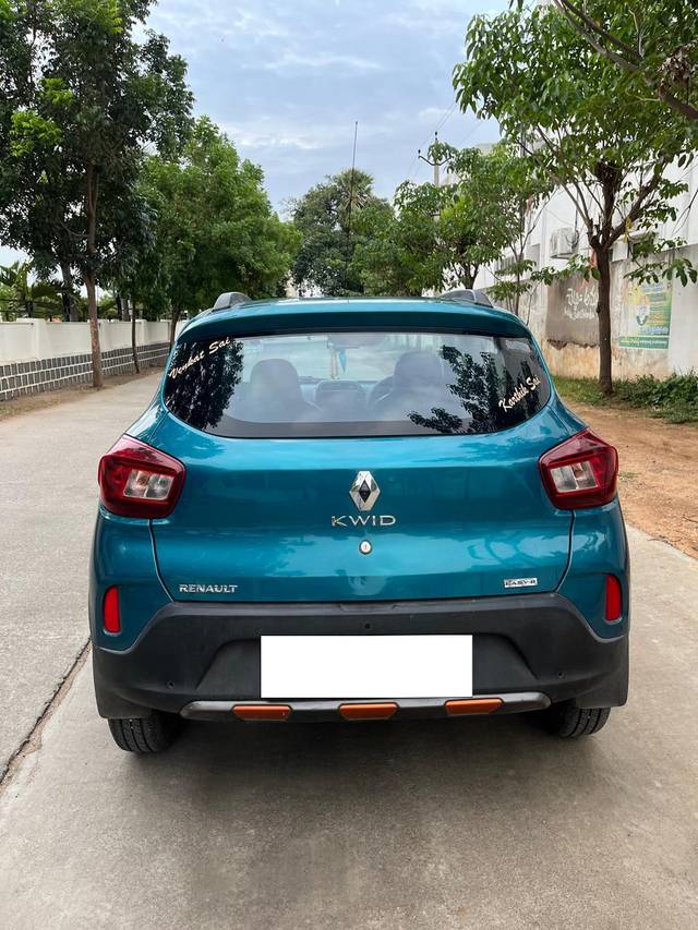https://images10.gaadi.com/usedcar_image/4628635/original/processed_4aac3d1115c4ea8887523e1367bf2b6f.jpg?imwidth=6401