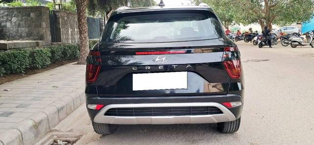 https://images10.gaadi.com/usedcar_image/4628663/original/processed_eeeaf5b8081aaad0750060b1c751328b.jpg?imwidth=6402
