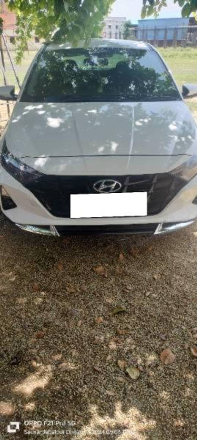 https://images10.gaadi.com/usedcar_image/4628730/original/processed_8c731e2b-ae06-45bc-b68c-4f2401f34172.jpg?imwidth=6400
