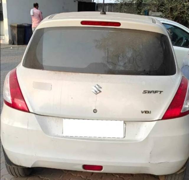 https://images10.gaadi.com/usedcar_image/4628793/original/processed_c4e3f607-fbe3-4c1b-828a-e9ea11d735f4.jpg?imwidth=6400