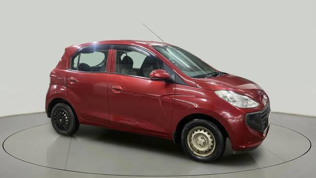 https://images10.gaadi.com/usedcar_image/4628805/original/fd5949b9b976f1ff5b4bdf27e3af5cf1.jpg?imwidth=6400