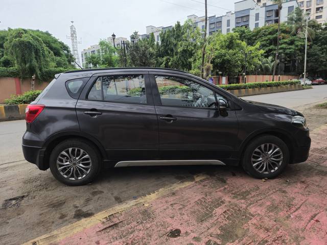 https://images10.gaadi.com/usedcar_image/4628815/original/2285aa118b870c589a363a80510ae9f8.jpg?imwidth=6401