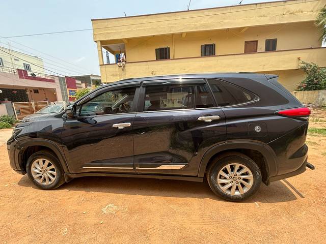 https://images10.gaadi.com/usedcar_image/4628817/original/b0c51f0b4e29df33d1d3dd3747eea62a.jpg?imwidth=6400