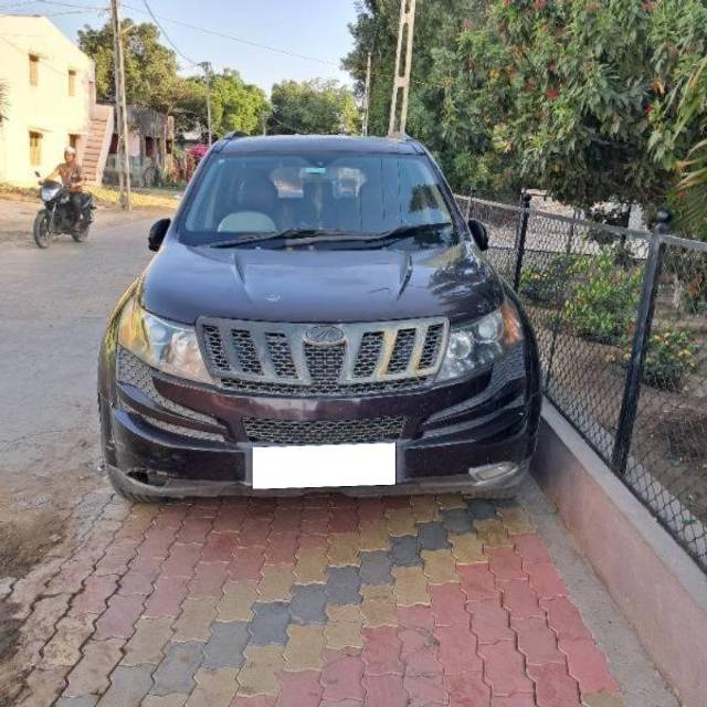 https://images10.gaadi.com/usedcar_image/4628835/original/processed_0d955d67-c1ba-492d-b27c-0ced590c124d.jpg?imwidth=6400