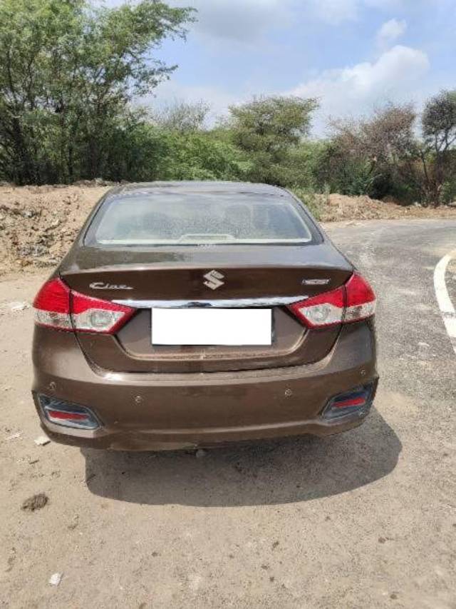 https://images10.gaadi.com/usedcar_image/4628853/original/processed_7f5c5968-a89f-401f-8de9-70edf2216384.jpg?imwidth=6401