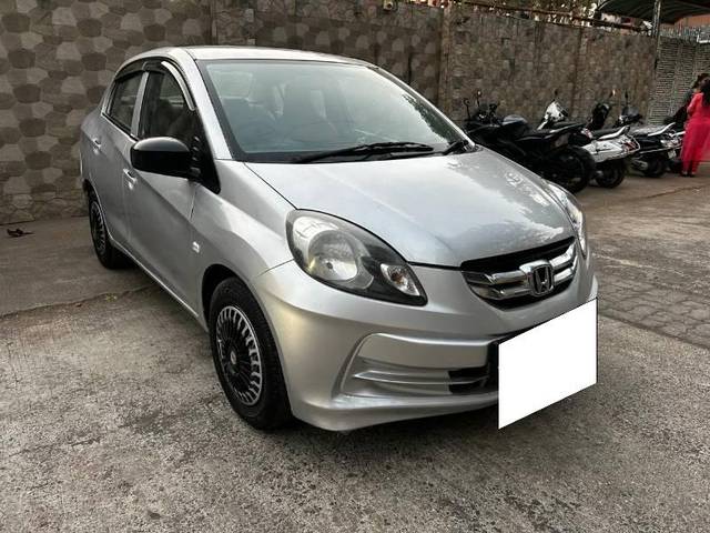 https://images10.gaadi.com/usedcar_image/4628875/original/processed_1a8707cd-5d9b-4e5e-8b9c-cec1666c0e1d.jpg?imwidth=6400