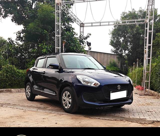 https://images10.gaadi.com/usedcar_image/4628881/original/processed_e09d9bf18e53cea2f0db0217d1d97249.jpg?imwidth=6400
