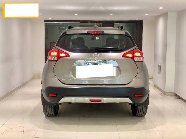 https://images10.gaadi.com/usedcar_image/4628909/original/processed_0353132c-b7d9-4a41-853a-0c2fb4ab3b22.jpg?imwidth=6401