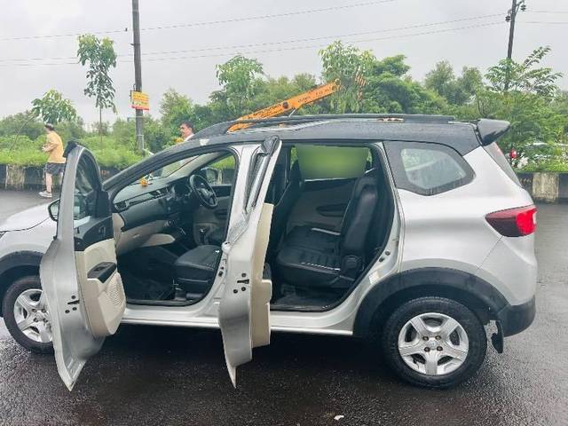 https://images10.gaadi.com/usedcar_image/4628920/original/processed_75bd2961-cbd7-4d63-852b-9961af7616d2.jpeg?imwidth=6400