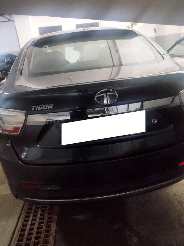 https://images10.gaadi.com/usedcar_image/4628938/original/processed_2439c069-7ffa-423c-a801-4186a191460e.jpg?imwidth=6401