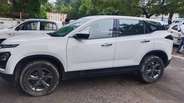 https://images10.gaadi.com/usedcar_image/4628975/original/processed_ea2ef05c-5bc0-4347-a725-97bf7c722c58.jpg?imwidth=6400