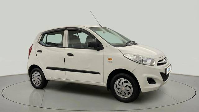 https://images10.gaadi.com/usedcar_image/4628988/original/793553ea8cc0448b99e4f4d17b75bc56.jpg?imwidth=6400