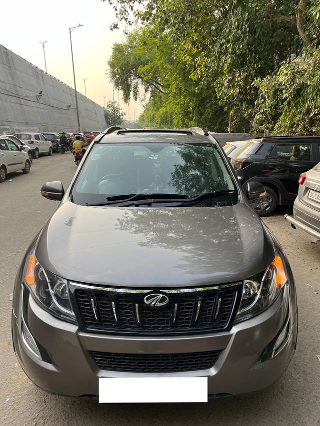 https://images10.gaadi.com/usedcar_image/4629013/original/processed_49805cc1c61d532b3f74dd4d9bf5802d.jpg?imwidth=6402