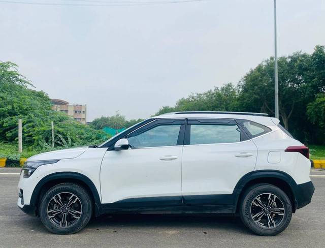 https://images10.gaadi.com/usedcar_image/4629089/original/processed_1a1dee37-9138-496f-b41f-28ad1e4f3a8d.jpg?imwidth=6402