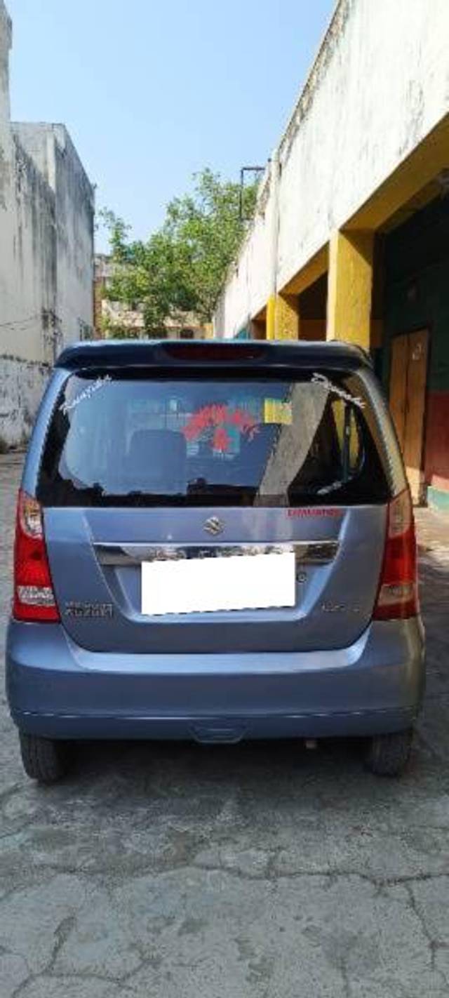 https://images10.gaadi.com/usedcar_image/4629090/original/processed_35fb1223-75bf-4411-b314-a6aa5789eaa8.jpg?imwidth=6401