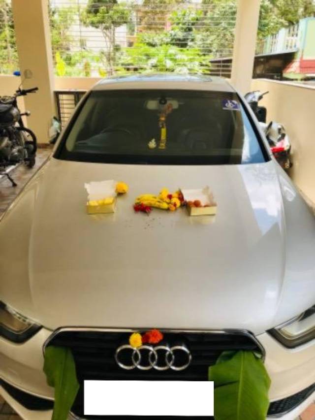 https://images10.gaadi.com/usedcar_image/4629091/original/processed_05d577aa-00be-4d0d-bb62-f6a70e890bf6.jpeg?imwidth=6401