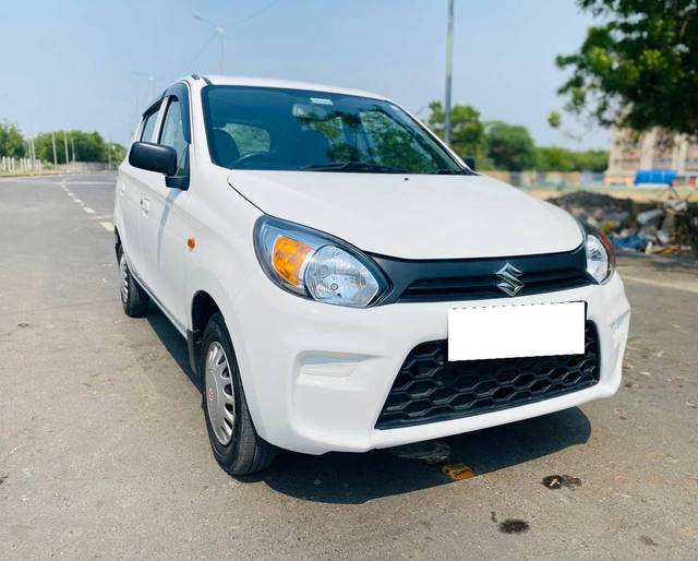 https://images10.gaadi.com/usedcar_image/4629103/original/processed_6712c0de-3fa8-42db-ab18-de2135ffb197.jpg?imwidth=6400