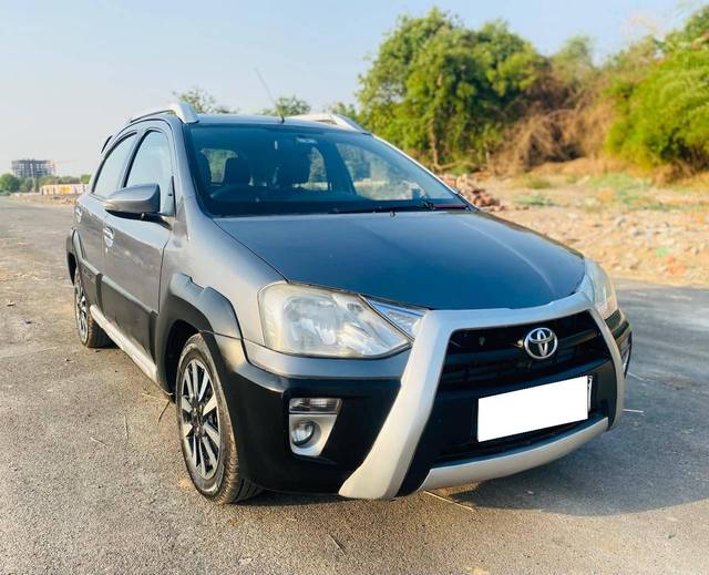 https://images10.gaadi.com/usedcar_image/4629105/original/processed_67fe8d15-3eaa-4c7d-a79d-76560643dcad.jpg?imwidth=6400