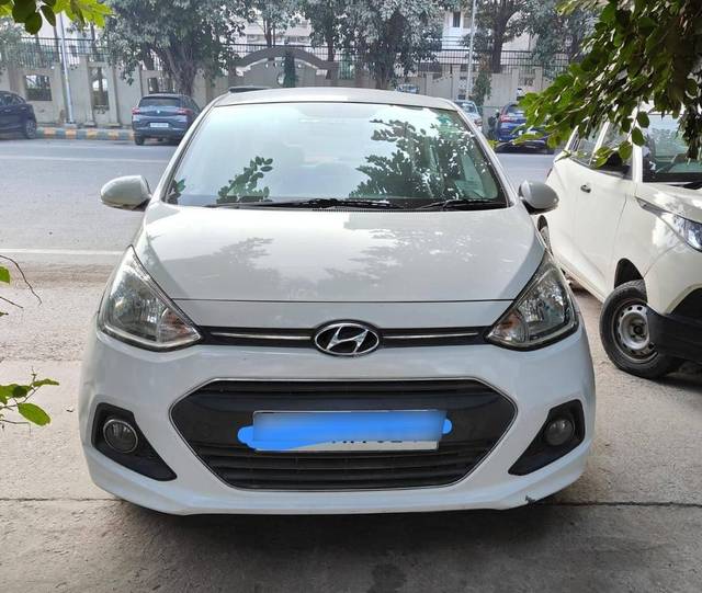 https://images10.gaadi.com/usedcar_image/4629128/original/processed_496bf051-ccc1-497d-bfea-cbddea01aab9.jpg?imwidth=6402