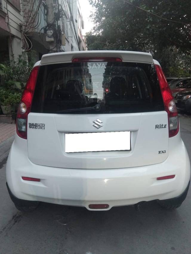 https://images10.gaadi.com/usedcar_image/4629139/original/processed_aab7483bc5df981875dec8607e4b268a.jpg?imwidth=6402