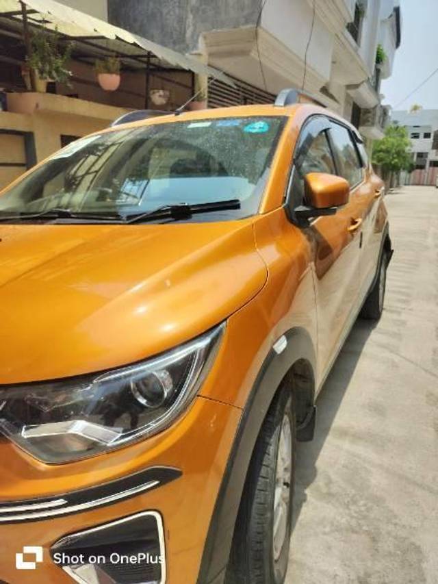 https://images10.gaadi.com/usedcar_image/4629173/original/processed_3eab7f6d-0df3-43af-bdd2-a970303e6718.jpg?imwidth=6400