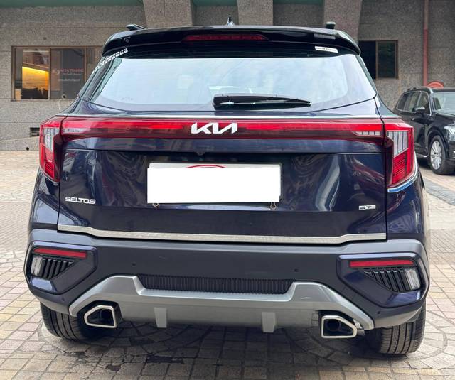 https://images10.gaadi.com/usedcar_image/4629187/original/processed_e0ce9cc4bad7bcb73756774f2c02fb26.jpg?imwidth=6401