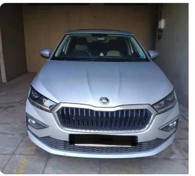 https://images10.gaadi.com/usedcar_image/4629255/original/processed_processed_be459f6e-8996-4cd6-a5db-f77134a59a02.jpeg?imwidth=6400