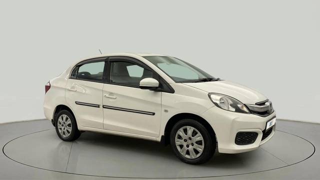 https://images10.gaadi.com/usedcar_image/4629263/original/79df4c8f841db78099689efb027e4dfe.jpg?imwidth=6400