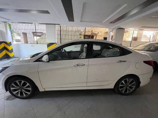 https://images10.gaadi.com/usedcar_image/4629299/original/processed_00fae6b2-a364-47c3-8f40-7343a9e91c2e.jpeg?imwidth=6402