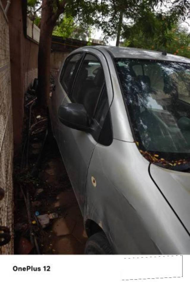 https://images10.gaadi.com/usedcar_image/4629301/original/processed_af42fb7d-0545-4f39-9b54-45dc36e5d3b5.jpg?imwidth=6401