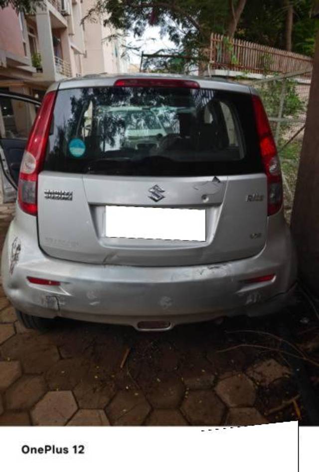 https://images10.gaadi.com/usedcar_image/4629301/original/processed_b931182f-a0d5-499e-ac43-3c9b400c0e5b.jpg?imwidth=6402