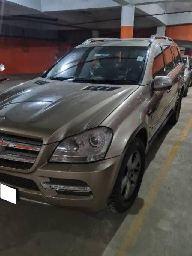https://images10.gaadi.com/usedcar_image/4629325/original/processed_dd7e6a22-c7c8-40a7-899d-c6286dbd75e7.jpg?imwidth=6400