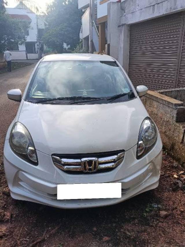https://images10.gaadi.com/usedcar_image/4629330/original/processed_3c32e6ac-77a6-4504-9b44-91575f35b0a4.jpg?imwidth=6400