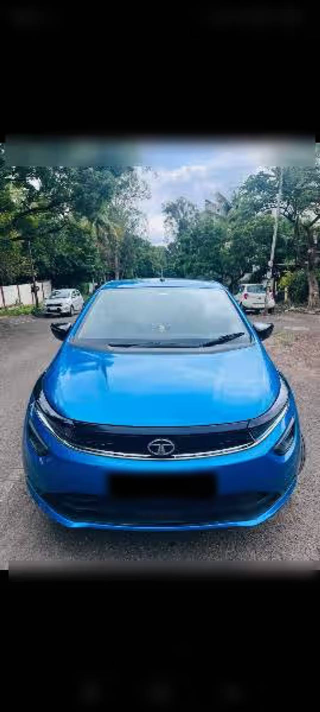 https://images10.gaadi.com/usedcar_image/4629331/original/80f52513-5f7f-463a-b930-c8500f3d2891.png?imwidth=6400